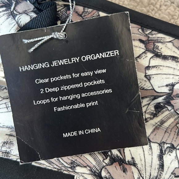 Ellen Tracy Black and Brown hanging Floral Jewelry Organizer - Picture 10 of 11